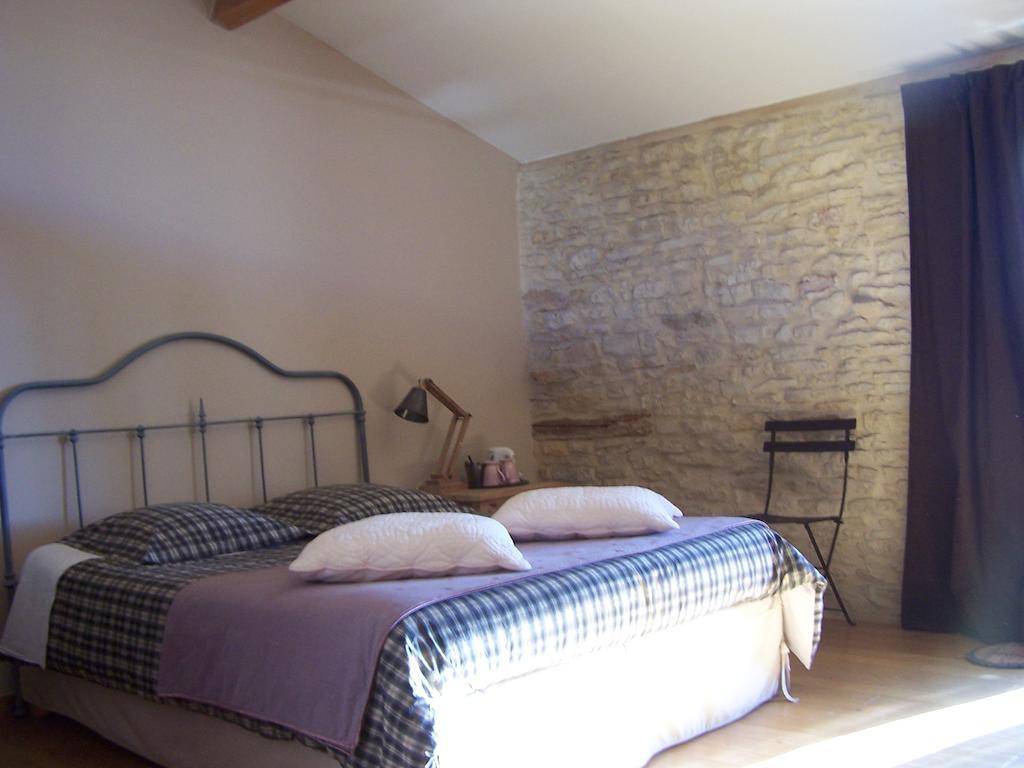 Clos De Pomeir Affittacamere Pommiers  Camera foto